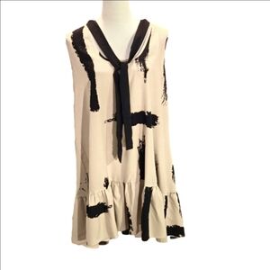 Dressin Cute Paint Strokes Art Design/Pattern Ruffled Hem Sleeveless Size XL